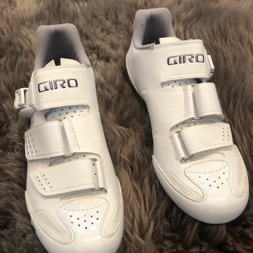 Road bikes shoes with clips